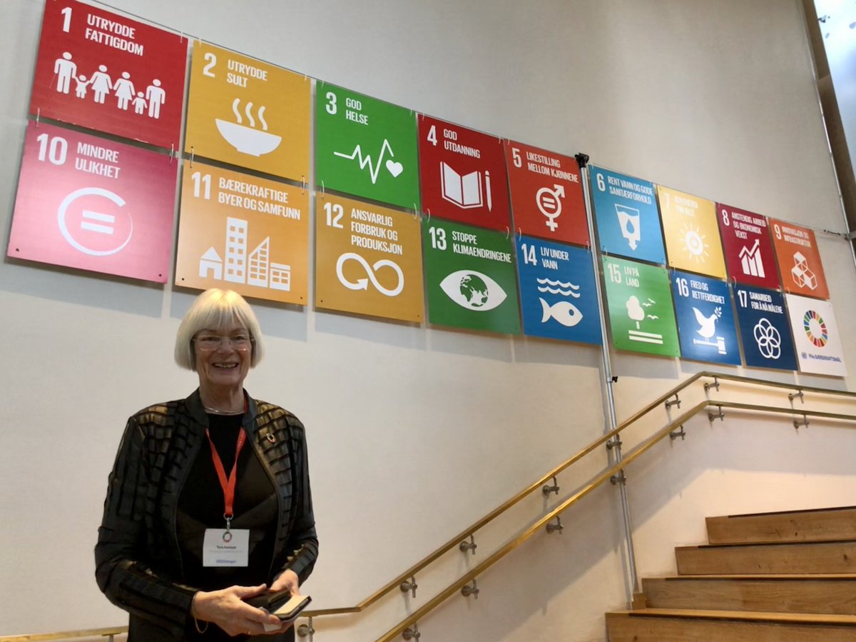 unesconorway's tweet photo. I dag er kommisjonens leder @tora_aasland på @UiB og deltar på konferansen @SDGbergen arrangerer om universitetenes rolle for å oppnå #bærekraftsmålene for 2030! #SDGbergen https://t.co/v3Gppz2shz