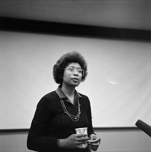 diancalondon's tweet photo. "Expect nothing. Live frugally on surprise... Wish for nothing larger than your own small heart or greater than a star... Be nobody's darling." - #AliceWalker who was born OTD in 1944 ✨ Walker's words continuously teach me to choose integrity &amp; authenticity over everything. #BHM https://t.co/6VSJX40FVG