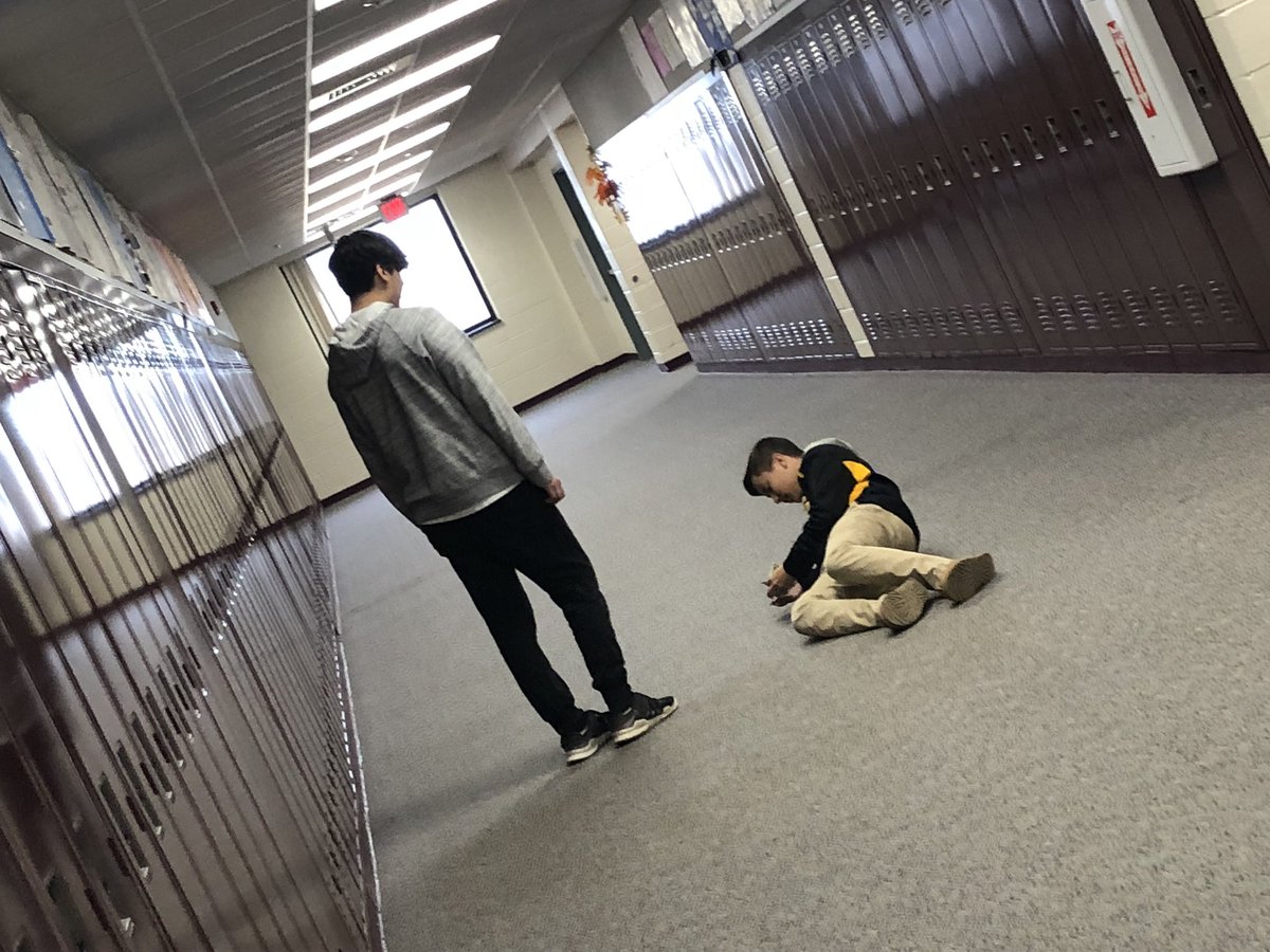 Sra_Hicks's tweet photo. Preparing to act out scenes from #ElEkeko https://t.co/0yeQZKM87q