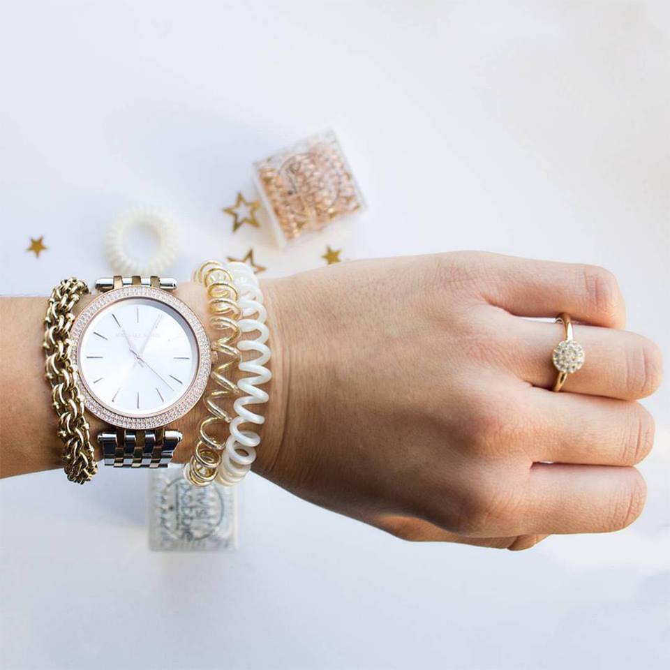 Take your arm candy to the next level with our invisibobbles 💍 🙌 😍 Photo: @wenemobeau