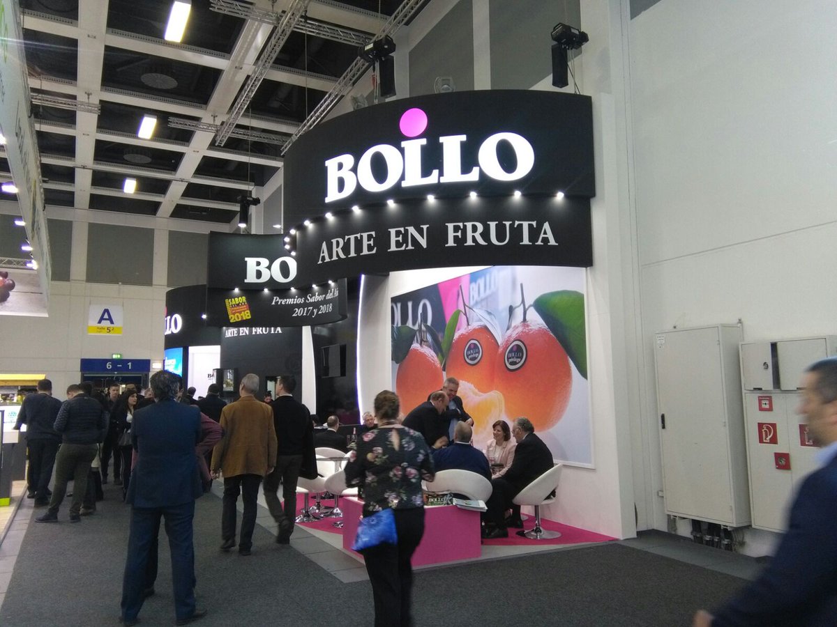 MelonesBOLLO's tweet photo. Tercer y último día de #fruitlogistica2018 . Muy orgullosos por la cantidad de visitas y trabajo que hemos tenido. Ha sido un esfuerzo que ha valido la pena. Hasta pronto y gracias por estar ahí. #bollo #frutas_bollo @NaranjasBOLLO @BOLLOFRUIT https://t.co/0k5n9grJ3X