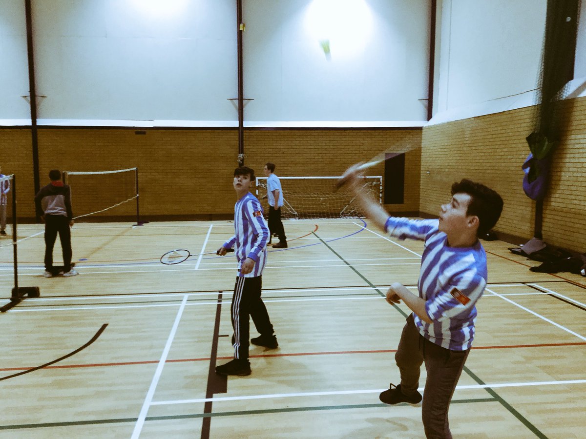 css_essexPE's tweet photo. 🏸Students competed in SESSSA badminton competition! Finishing runners up in both KS3 and KS4, and amazing achievement🏅🏸 https://t.co/mbQoNaUTPw