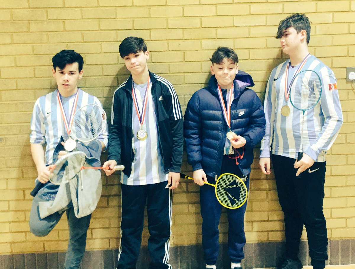 css_essexPE's tweet photo. 🏸Students competed in SESSSA badminton competition! Finishing runners up in both KS3 and KS4, and amazing achievement🏅🏸 https://t.co/mbQoNaUTPw