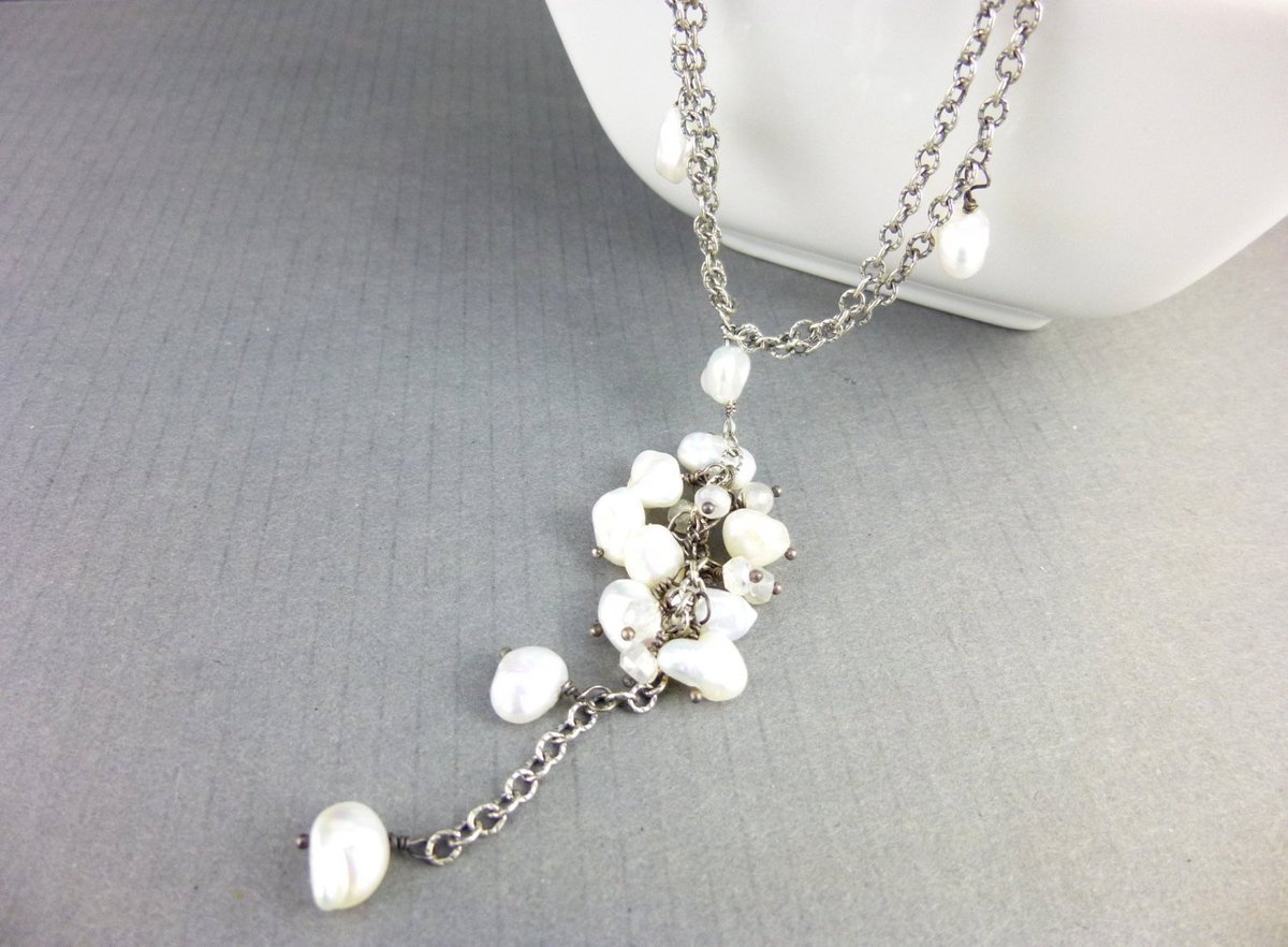 EarthEnergyGems's tweet photo. Boho Keishi Pearl Dangle Necklace, Sterling Silver https://t.co/4ZTqnnuRj0 #Jewelry #jetteam https://t.co/9cbokeDF43