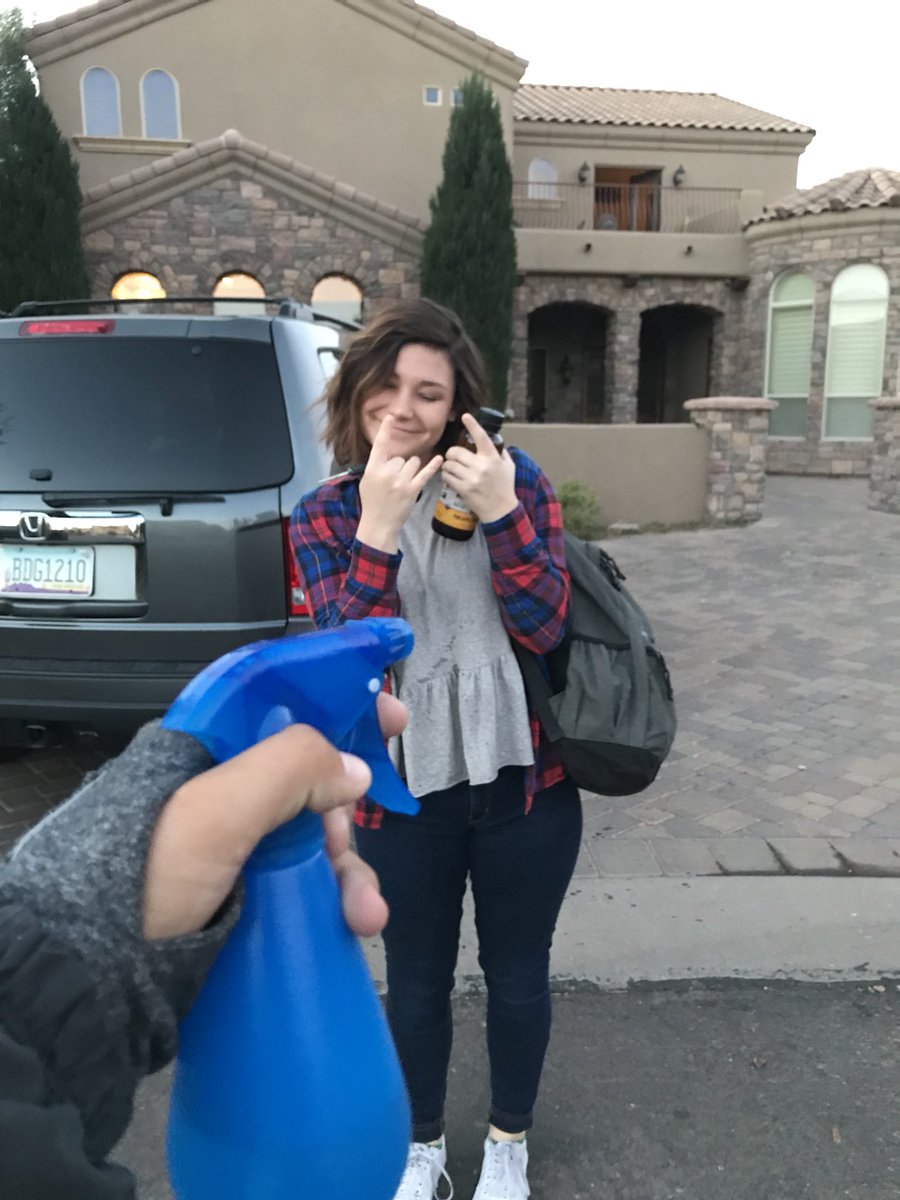 amuricasanchez's tweet photo. we on to the next round😤 sorry cori💖😩 @Hawkassassins18 https://t.co/PET9zsWQze