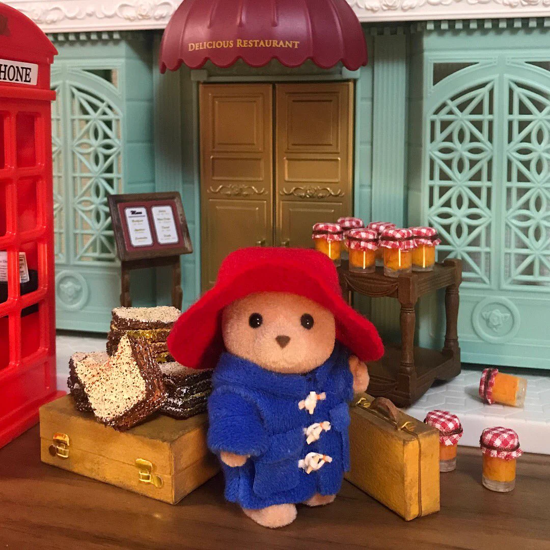 映画パディントン2の熊が可愛い？シルバニアファミリーで再現ｗ