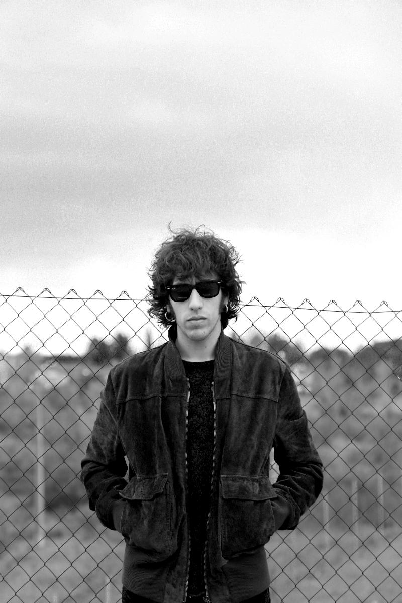 QueMeInviten's tweet image. #Indie @revistaindie te invita al concierto de @girandoporsalas con #LucasColman en la @lacocheracabare de #Málaga . Participa desde la APP en qmiac.com/concierto/1073…