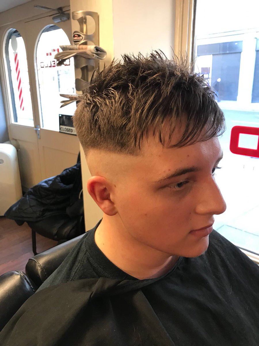 Cabello_Barbers's tweet photo. Late night Friday #ljmu #jmu #uol #bosscuts #students£9 https://t.co/nUiDPPq9mm