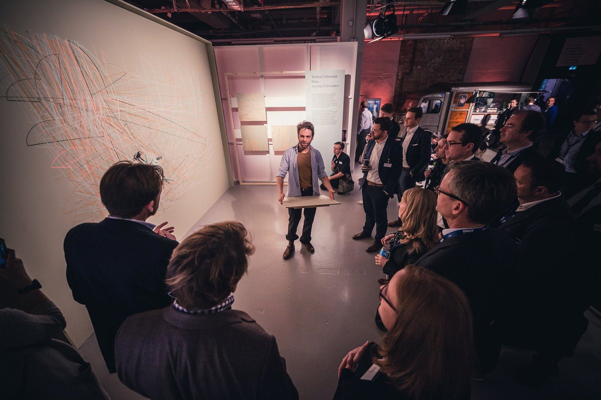 williamveder's tweet image. Unterwegs beim #DigitalArtsLab by @retuneberlin auf dem @hubconf in der #StationBerlin in #Berlin-#Kreuzberg am 28.11.2017. Zehn Berliner Künstler zeigen den Entstehungsprozess ihrer aktuellen Werke. flickr.com/gp/woodyrockt/…