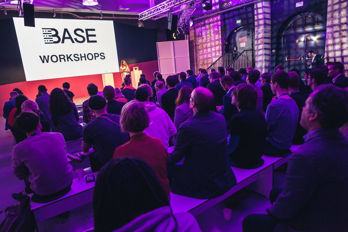 williamveder's tweet image. Unterwegs beim #DigitalArtsLab by @retuneberlin auf dem @hubconf in der #StationBerlin in #Berlin-#Kreuzberg am 28.11.2017. Zehn Berliner Künstler zeigen den Entstehungsprozess ihrer aktuellen Werke. flickr.com/gp/woodyrockt/…