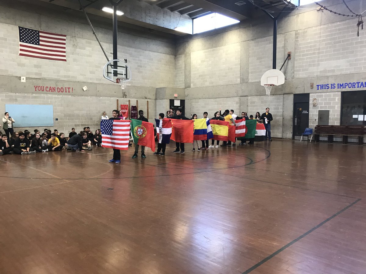 ELLs_frps's tweet photo. March of All Nations @frps_Talbot Olympic themed program! Great school pride, diversity, 24 countries represented by student leaders! @frpsinfo @Olympics https://t.co/DDMkjsglGG