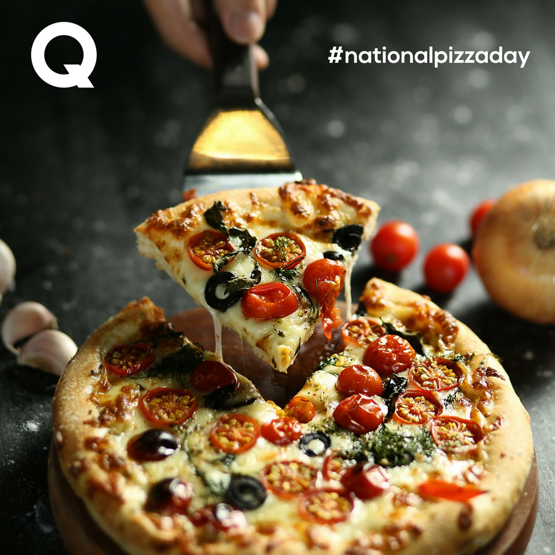 TheQueueApt's tweet image. It's #NationalPizzaDay - where are you grabbing a slice before heading home?
