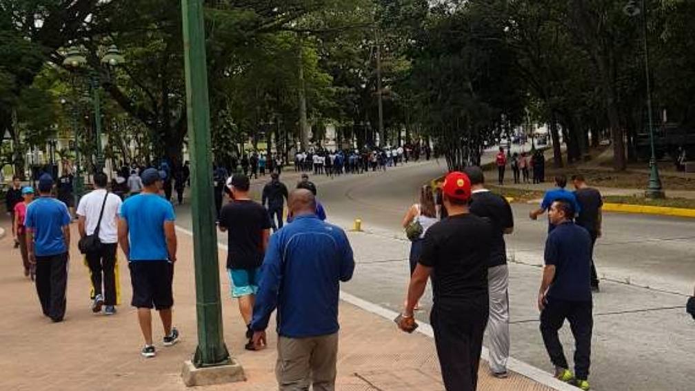 SUBCAUCAGUA's tweet image. Y el #CICPCCAUCAGUA dice presente en la gran caminata💪🏃‍♂️ #CICPC #PRENSACICPC @douglasricovzla @MendezD23 #caminata3km