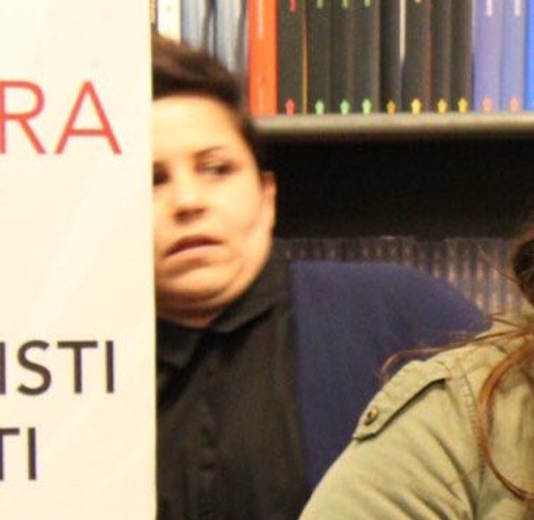 shavyisgod's tweet photo. Quando per strada incroci qualcuno che ti sta antipatico e cerchi di non farti vedere: https://t.co/Tv5GAG2BkU