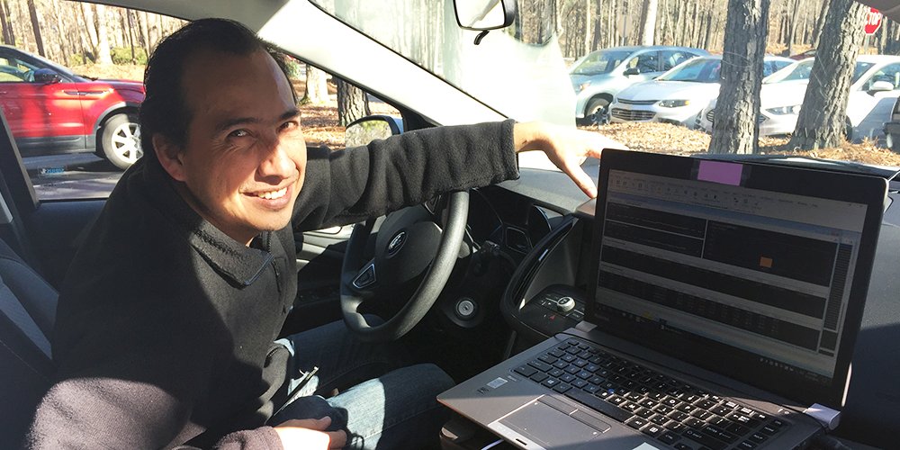 T-Mobile Newsroom tweet media