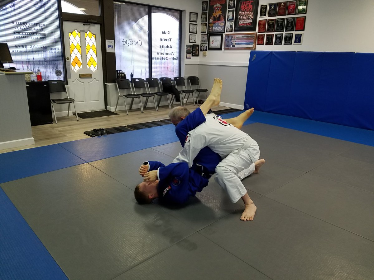 IndianapolisBJJ's tweet photo. Blue Belt testing going on right now. #bjjbluebelt #indybjj #indianapolisbjj #bjj #startjiujitsu #caiquejiujitsu https://t.co/TnkZGQTsGM