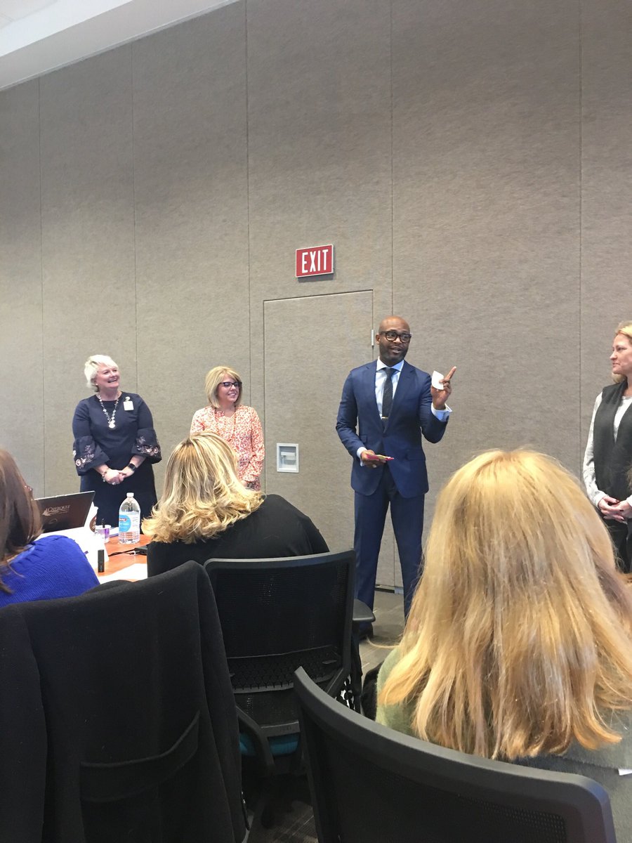 JenniferGarla13's tweet photo. ILS learning from the amazing @DonyallD #CCSDILSImpact #CCSDPD https://t.co/aHKpTdbtfm