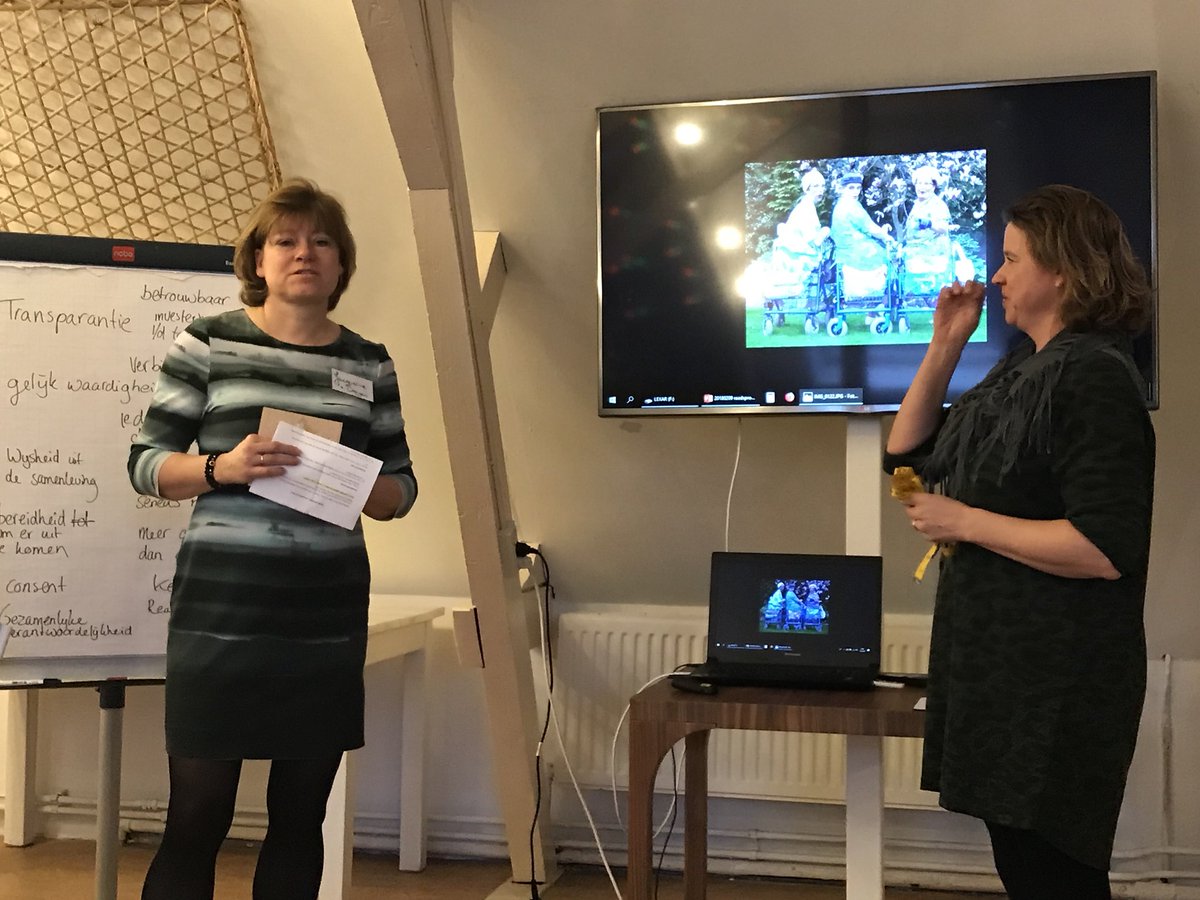 FritsWesterkamp's tweet photo. # Workshop #Andersformeren #DemocraticChallenge @zwijndrecht2070 @noorkanters @Jacqvandongen: Raadsagenda bepaalt wat de komende 4 jaar gedaan moet worden en gaande weg werd inhoud bepaalt. Proces in openbaarheid. Geen coalitie en oppositie. Wethouders op competentie https://t.co/qkktfaOhhw