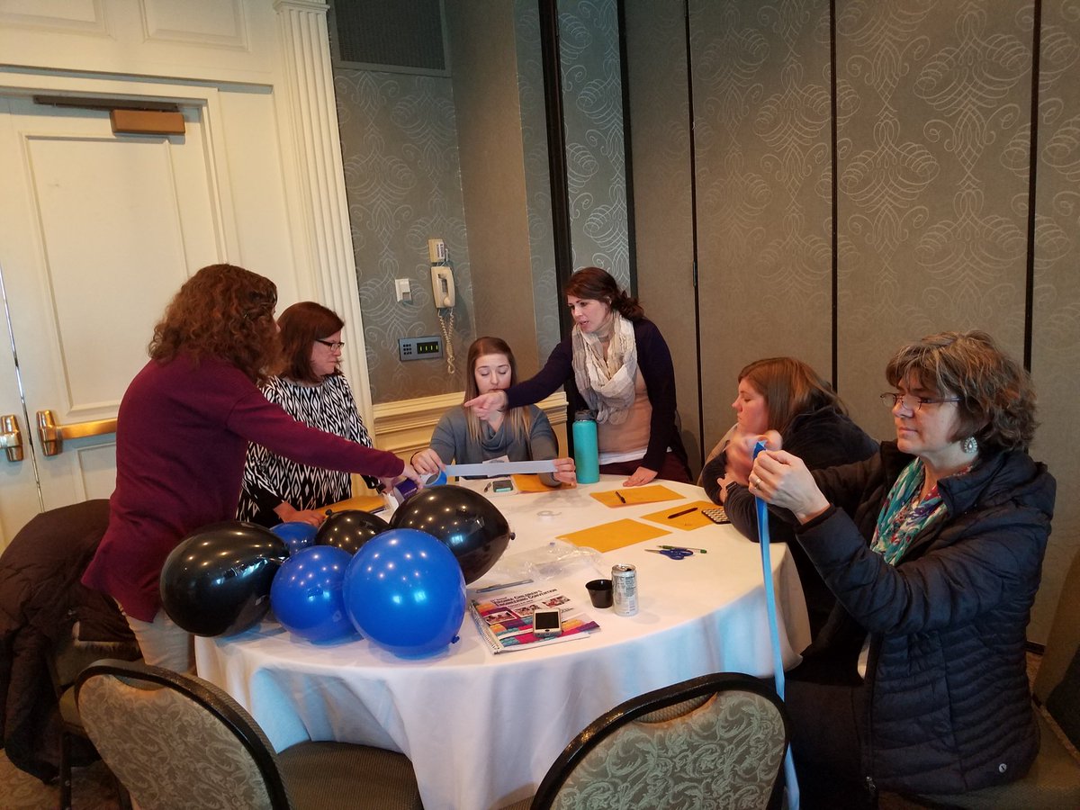 DrLoving11's tweet photo. Leading K-5 educators in a session on blending literature &amp; design briefs - https://t.co/6iHZlrof8d #ccpstnl #VCEC2018 https://t.co/c0mwGiICD8