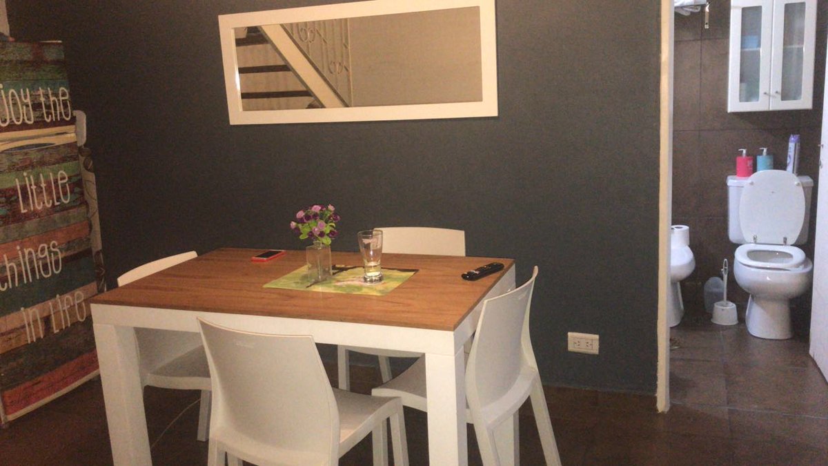 NiroInmo's tweet photo. 🔊#VENTA ph #2ambientes en #VillaGeneralMitre
📌En remedios de Escalada de San Martin 2400.
Pequeño patio de ingreso. Una vez dentro del ph, encontramos el living comedor, baño completo🛁, dormitorio🛏️ en primer piso y cocina separada. 
Hermoso!!
https://t.co/ASPAJmoDsx https://t.co/OYuVjPqDdV