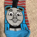 これは子供が怯える!トーマス靴下の表と裏で全然違う!
