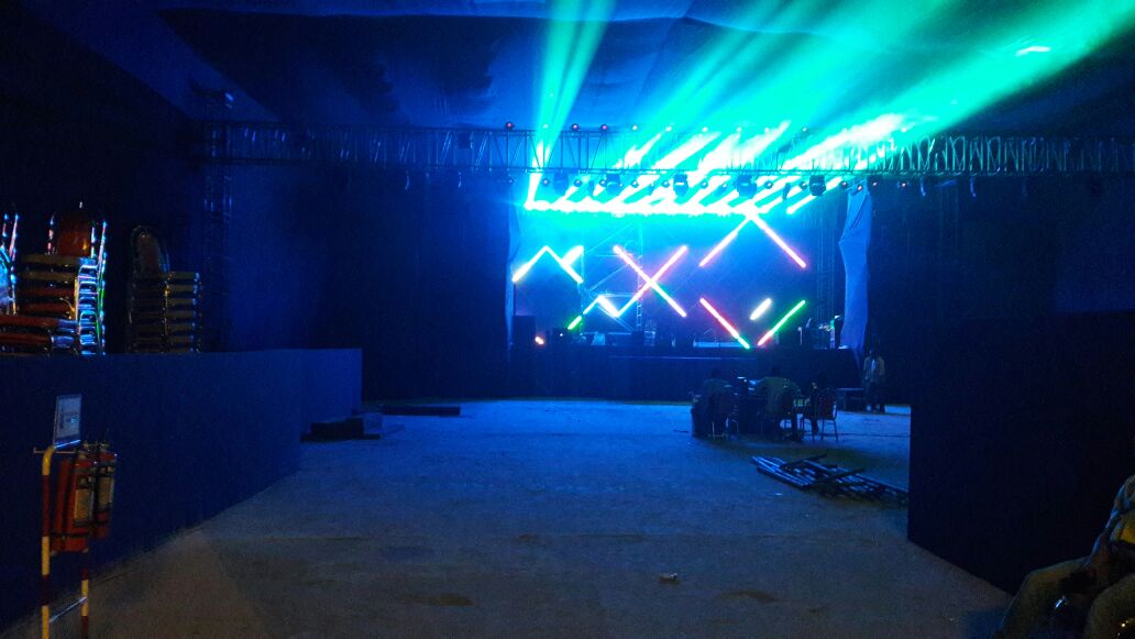 mahindrablues's tweet photo. The mood is set, the stage lit up. Are you ready for the #Blues? #BuildUpToBlues #OneDayToMBF #MahindraBluesFestival #RoadToMBF https://t.co/KMd0PBHsV3