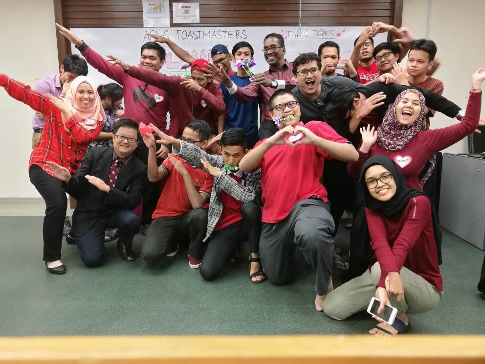 APTClub_14's tweet photo. Last night we had the LOVE meeting. We discovered how people view love in their own unique ways. The red string of fate says that each person is connected to their https://t.co/o7cmery9qB may stretch and contract but it will never break. https://t.co/h6k0Ov28oX