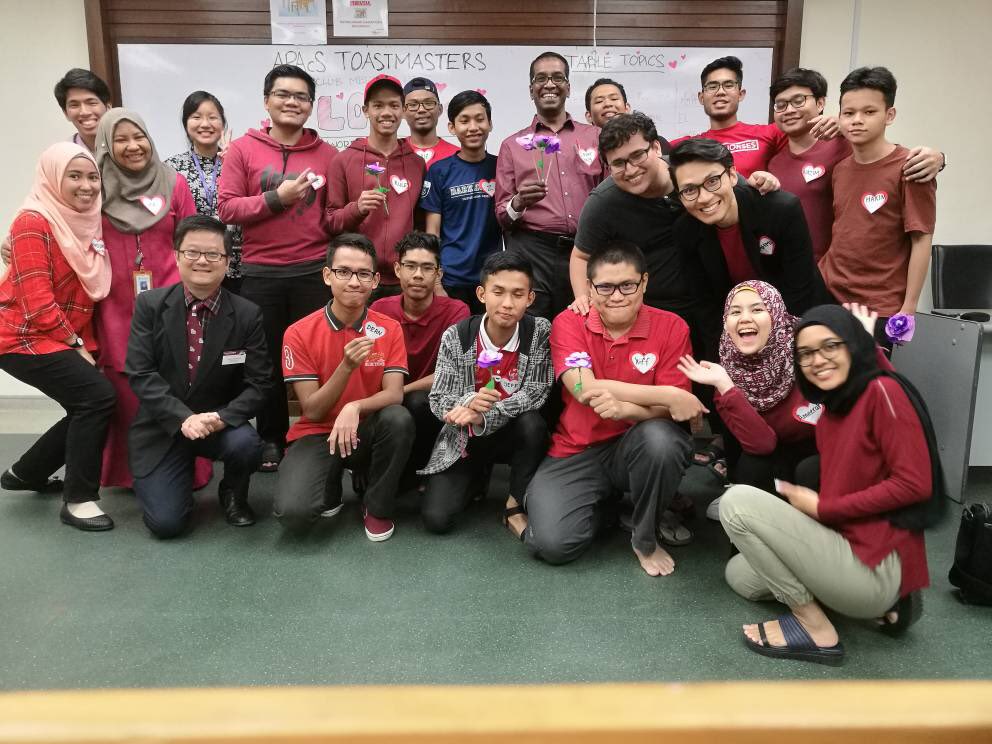 APTClub_14's tweet photo. Last night we had the LOVE meeting. We discovered how people view love in their own unique ways. The red string of fate says that each person is connected to their https://t.co/o7cmery9qB may stretch and contract but it will never break. https://t.co/h6k0Ov28oX