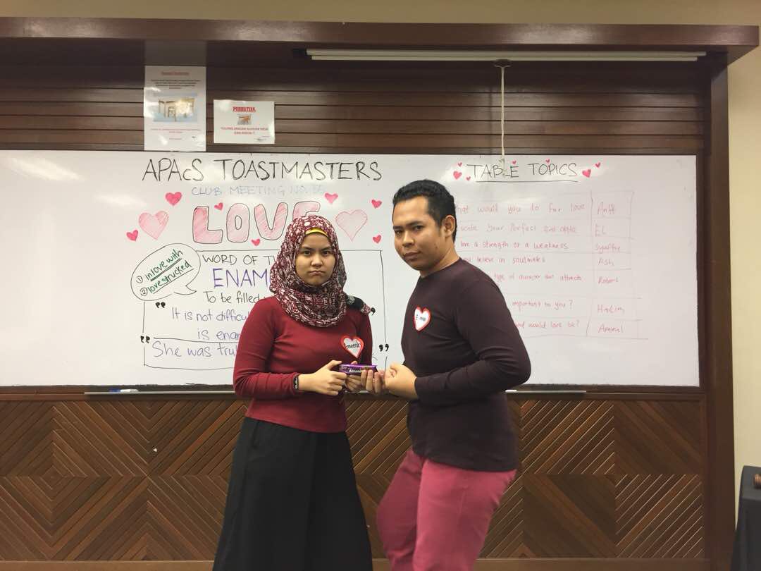 APTClub_14's tweet photo. 1.The table topic speakers with beautiful flowers in their hands 😍.
https://t.co/WHCJm55bw1 Table Topic Speaker: Robert Ram, DTM
https://t.co/x5D5bCezRz Prepared Speech Speaker:
Shahriman
https://t.co/VGHNDVuSPn Evaluator:
Ariff Azmi https://t.co/E1lq11juuy