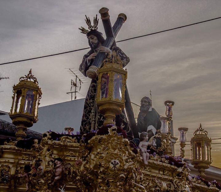 HdadJesusLaRoda's tweet photo. Último viernes. 
Nueva Cuaresma. https://t.co/GWipCioSOt https://t.co/hs37YDykZ5