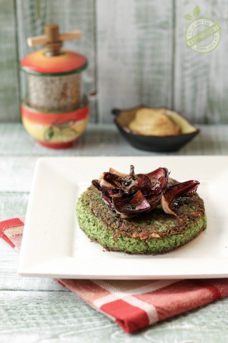 kitchencri's tweet photo. Burger di broccoli e frutta secca https://t.co/FvXNgUmILD https://t.co/Y5npxxC0LE