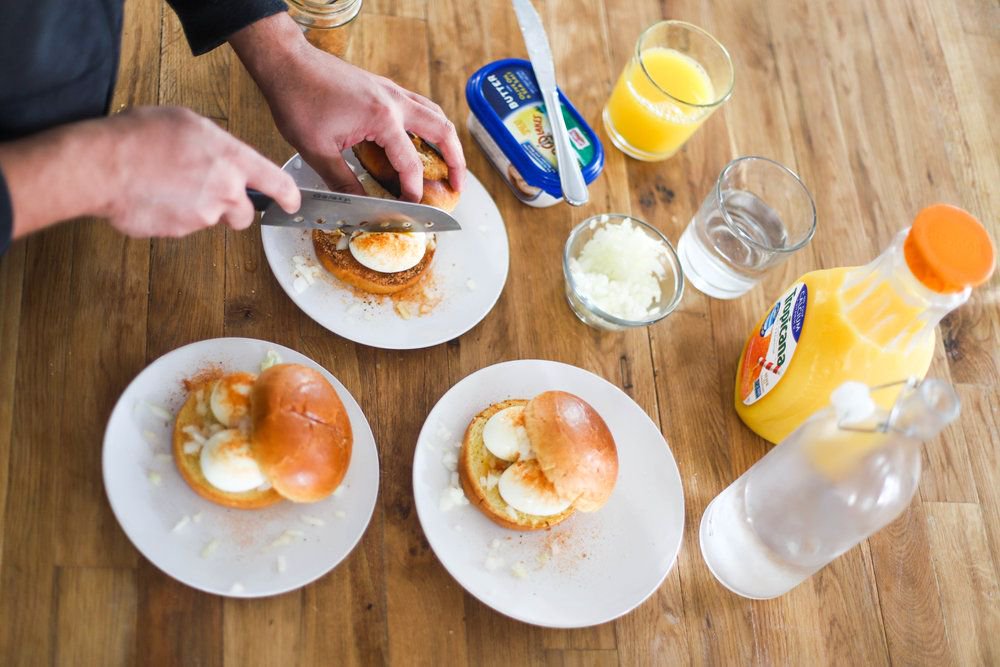 Here's something new to try for breakfast! "Smashed Egg Sandwich literally called for 3 main components -  soft-boiled eggs, brioche buns, and seasonings." buff.ly/2GZZ21x