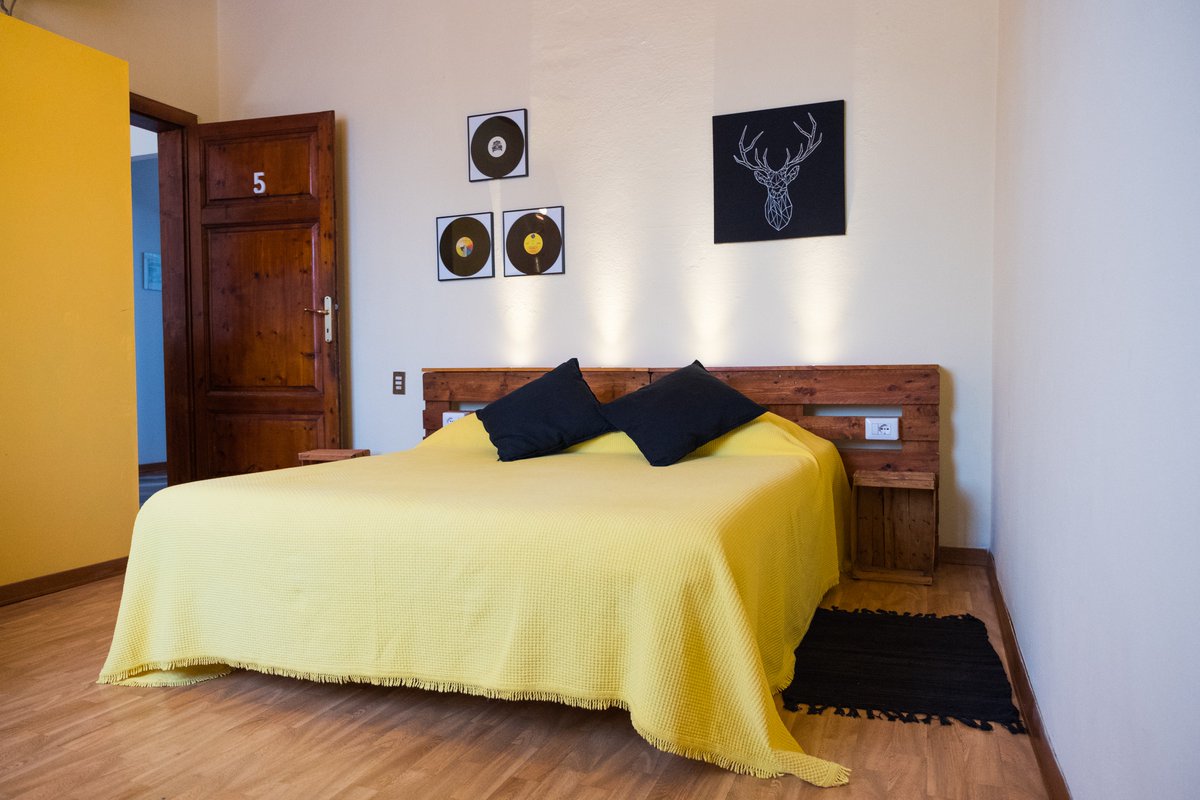 BBVillaSunrise's tweet photo. https://t.co/FWzCM7VbRr #deal #february2018 #bb #Lucca  #cheap #room https://t.co/eQvk8Y9SA2