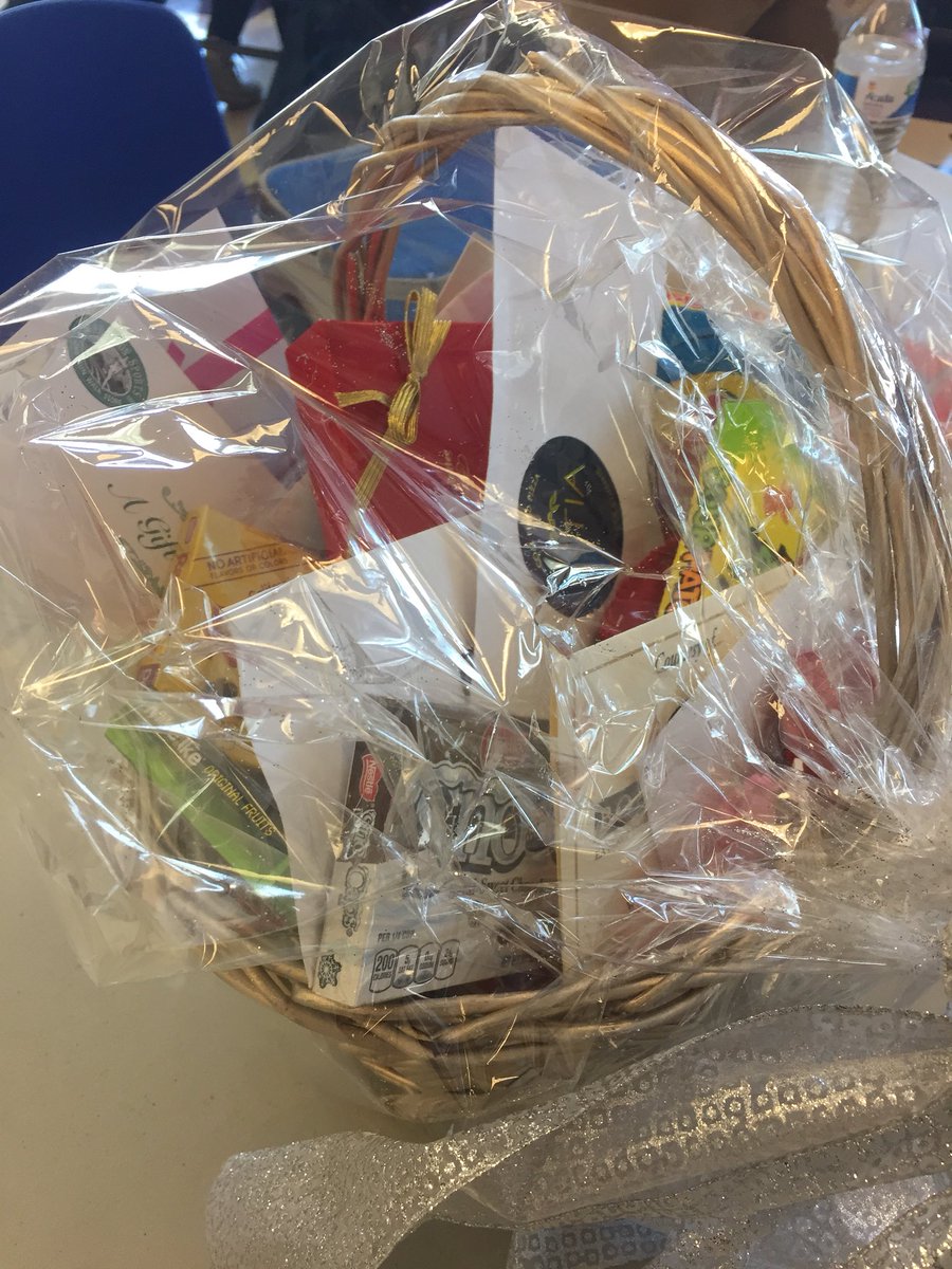 SHSclassof2k19's tweet photo. Junior class raffle basket to support Prom! Tickets only $1! @SHSBlueKnights https://t.co/Vryw00xHk8