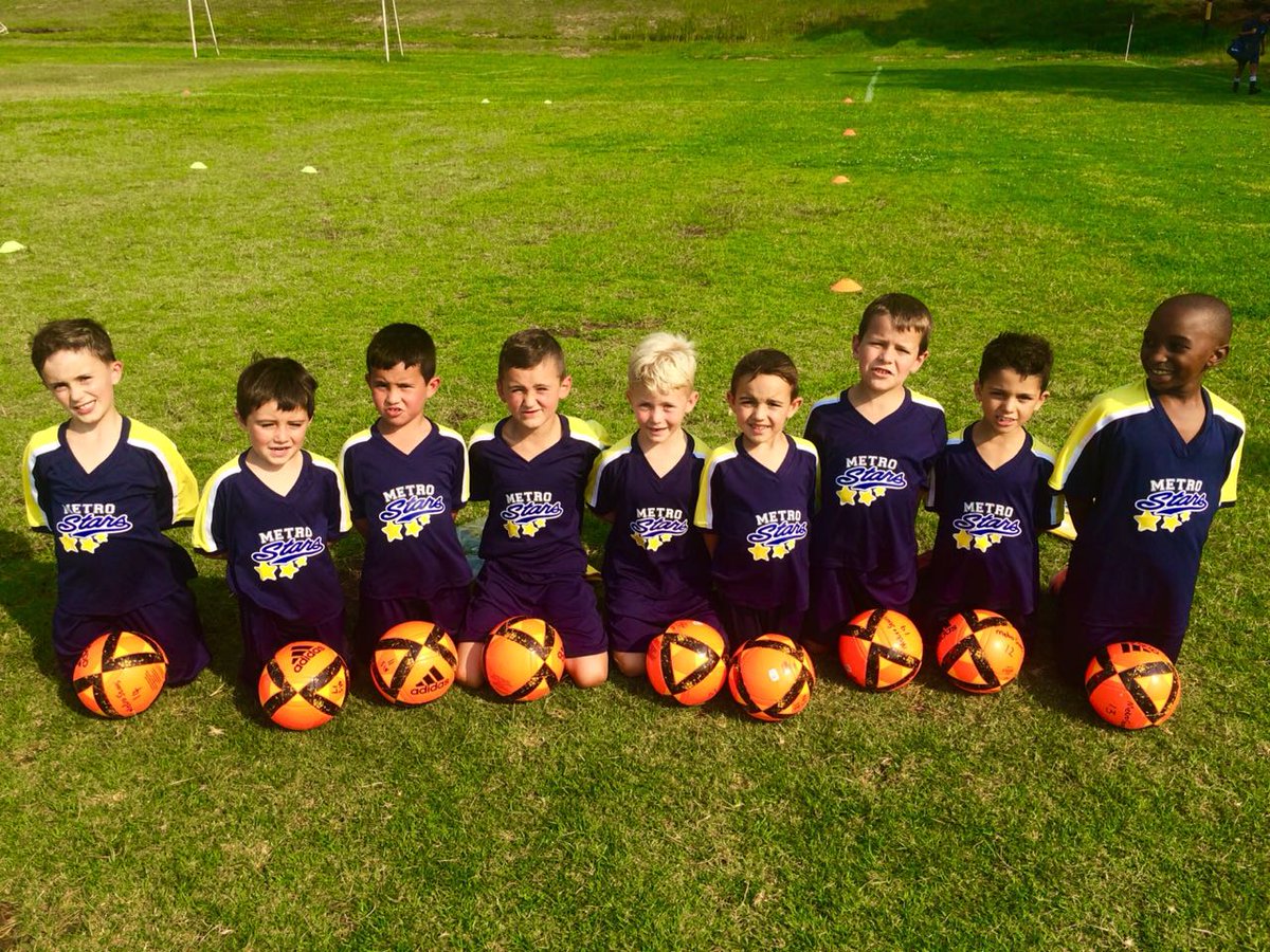 MetroStarsSA's tweet photo. Superb start to 2018. @Berniecoutinho @SashiChalwe @SAFA_net #lovefootball #developingfuturestars #metrostarsbenoni https://t.co/MJTWQ2v7zR
