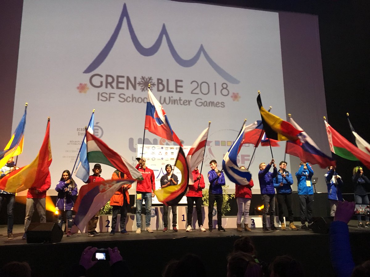 ReportersUNSS's tweet photo. ISF Wintergames Grenoble 2018. Cérémonie de clôture!! @unss @ISFsports https://t.co/DzAPBvk9H4