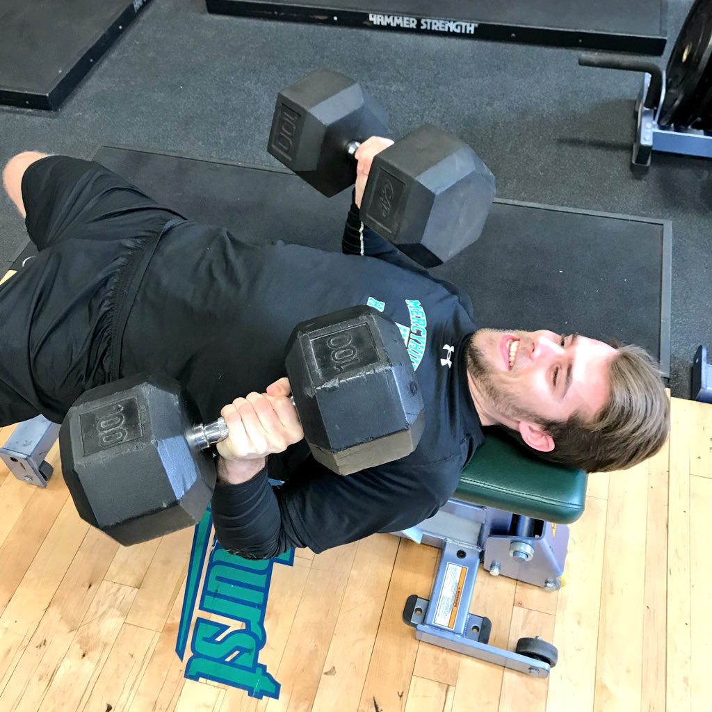 tylergtravis's tweet photo. Happy Birthday π to @HurstMensHockey @tylerenns #BirthdayWorkouts #GameDay https://t.co/byIzMSWACe