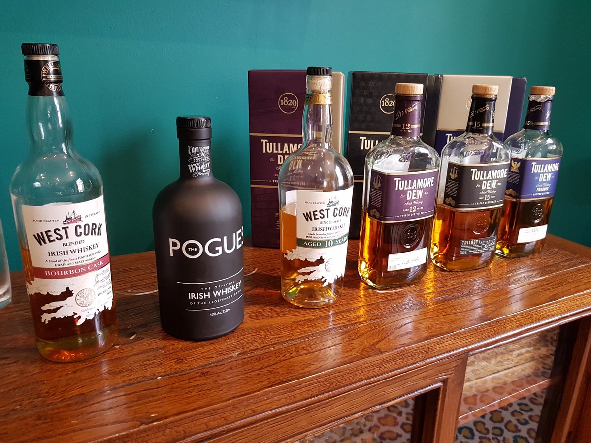 GuyMcDonald's tweet image. Masterclass tasting with @HectorMcBeth at the Stack! Tasting some of the sensational whiskies featured on 2 Mac's and a Dram!🥃 @TullamoreDEW 15 yr old Tobago Rum cask well received &amp;amp; @WestCorkDistill Single Malt 10 yr old praised🥃