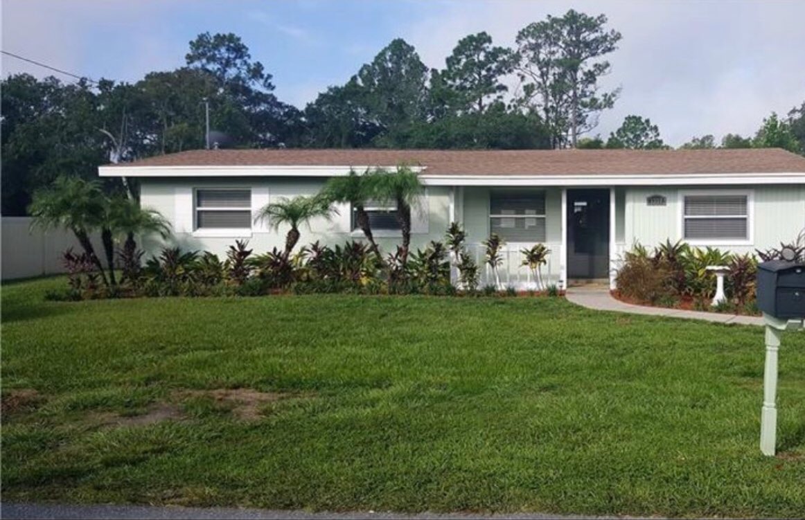 Check out this home at Realtor.com
$229,000
4beds · 2baths
1330 South Shore Dr, Saint Cloud
realtor.com/realestateandh…