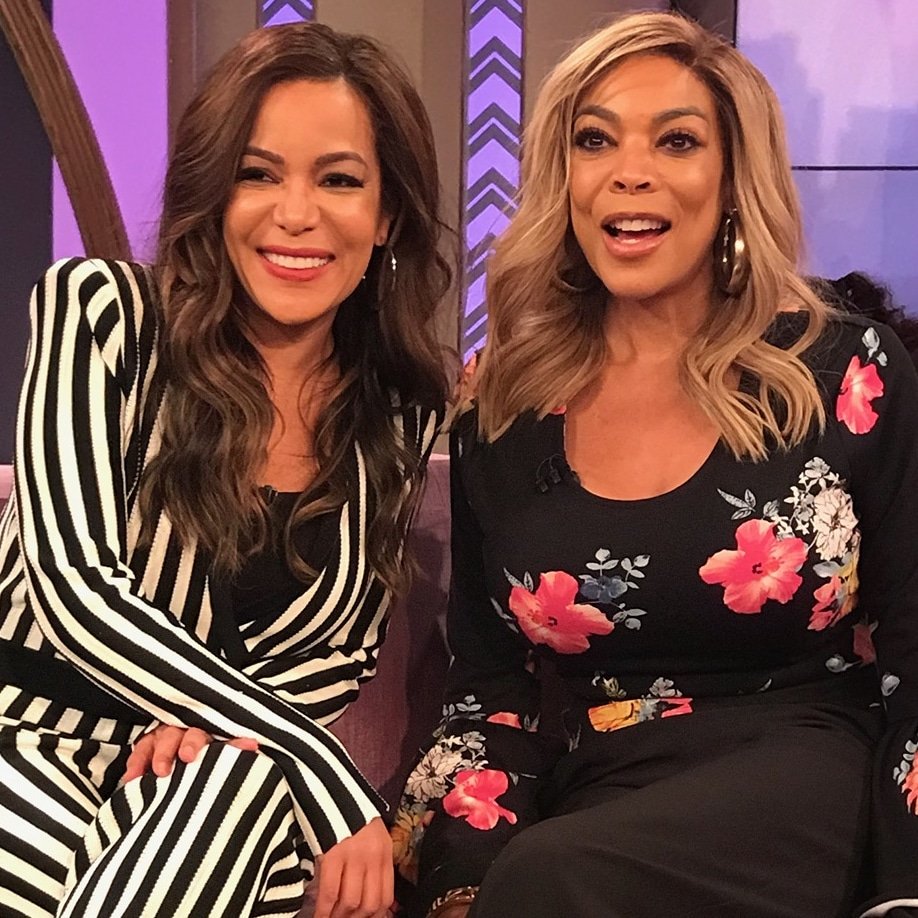 KarenDupiche's tweet photo. How ya dewinggg!! FUNDAY Friday @WendyWilliams w/ Madame @sunny . Hair by #derickmonroe #dupichebeauty https://t.co/Wtdg9ZR67x