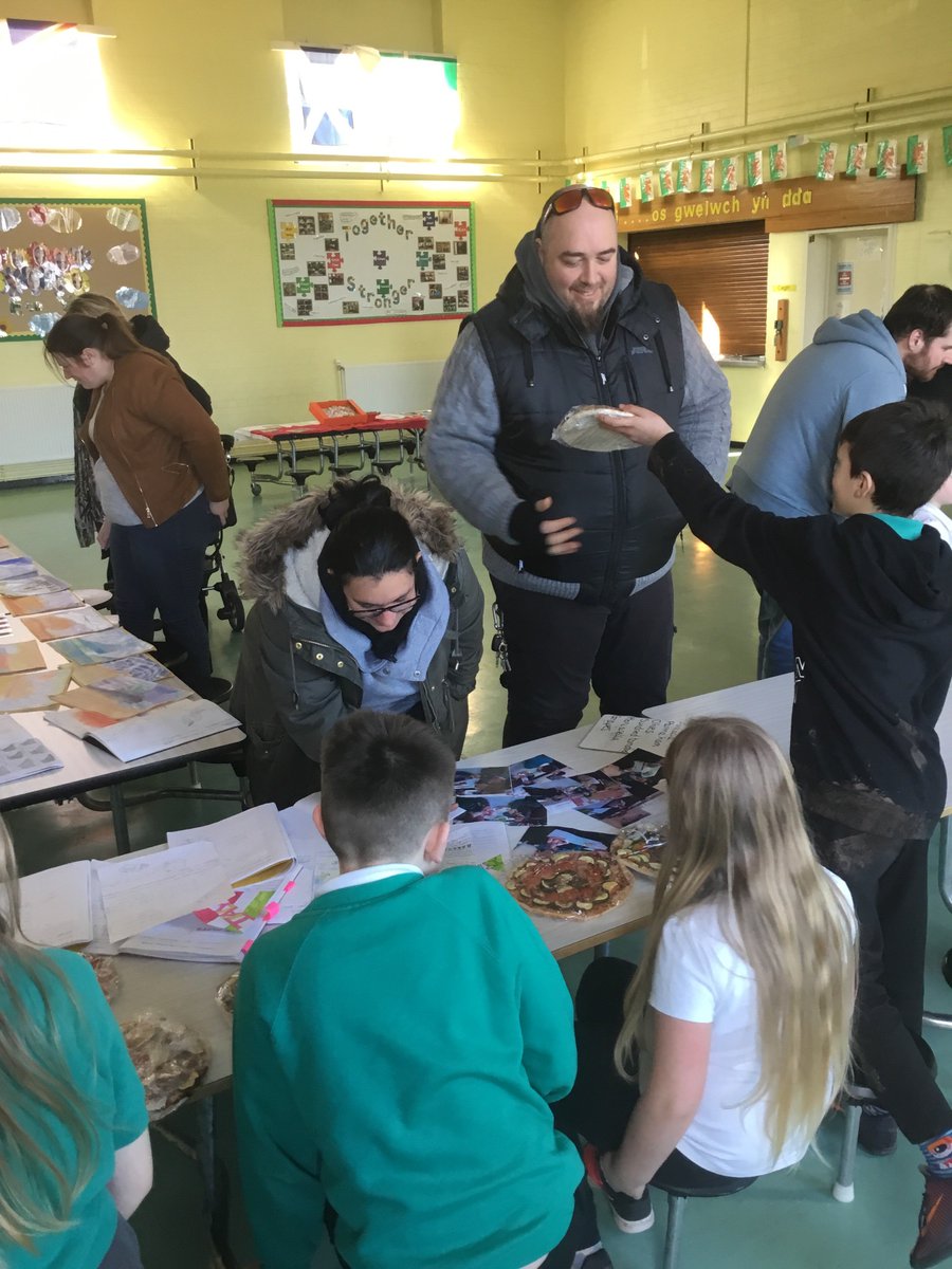 Springwood_Prm's tweet photo. Wow! A fantastic turn out for our cultural diversity showcase today! Diolch yn fawr bawb! #springgeog #springfamily https://t.co/e8syfJ1nSH