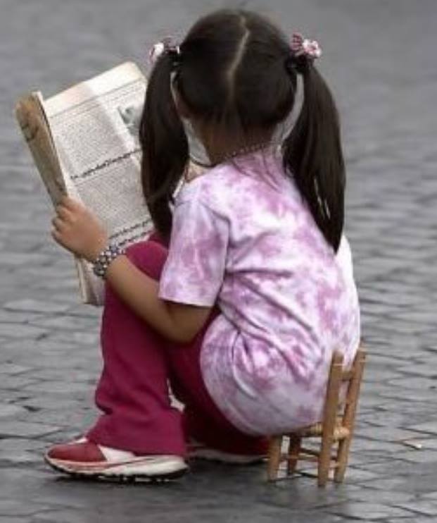 TaracWippp's tweet photo. Well, we can't think of a better picture to demonstrate inadequate chair width...God help those most in need! #MindTheChair #ChairSizeMatters https://t.co/YtJ9gWoIv3