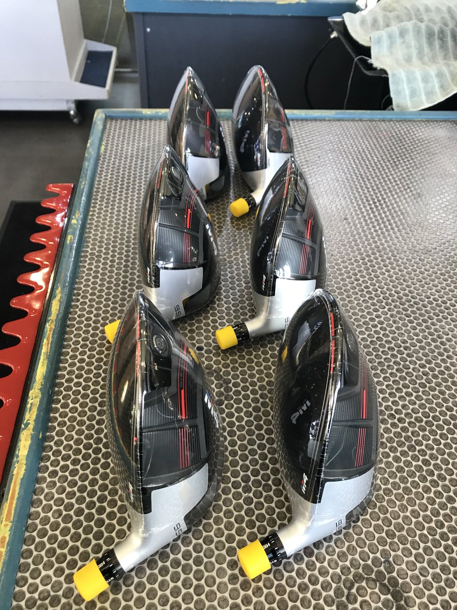 Foregolfcustom's tweet image. It’s all action here at HQ with all the new @TaylorMadeTour M3 &amp;amp; M4 iron and wood heads arriving in for custom building. #taylormadegolf #twistface #customclub #custombuild #buildingbettergolfers