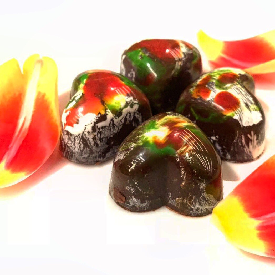 You will love these Valentine's Day heart shaped petit four.