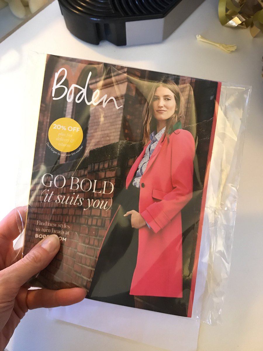 TheCutLondon's tweet image. Hi there @Bodenclothing - is there a reason your (unsolicited) catalogue is wrapped in non recyclable plastic? If you’re going to send me junk mail please at least let me recycle it #PassOnPlastic #PlasticFreebruary