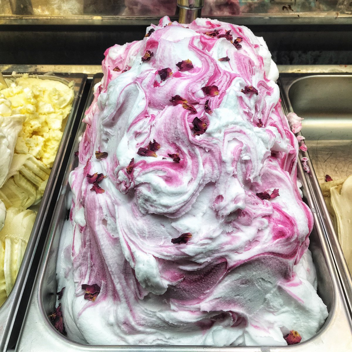Valentine's Day is just around the corner and we're celebrating the annual festival of romance with two limited edition flavours for you and bae to enjoy 

Nothing says I love you like 'Can I get one scoop of Red Velvet and one scoop of Rose Water &amp; Lemon?'