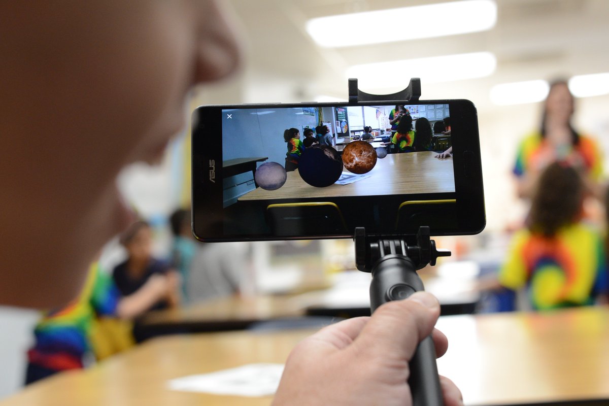 ProjectStudioLA's tweet image. Thanks to everyone who helped to make STEAM day @WiseSchoolLA a huge success. We&apos;re getting amazing feedback from kids and parents! @reDiscoverCtr @casciencecenter @googleresearch #GoogleAR @StarEcoStation @MilkenKnights #Steam #STEMed