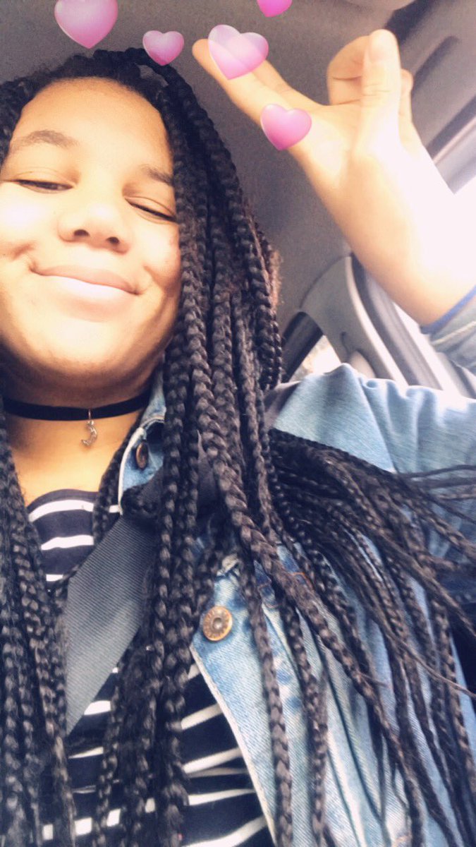 lnlyin's tweet photo. everyone is gorgeous in their own way! 😩💓 I’m so happy we can support this boy #SelfieForMatt #Espinosas https://t.co/gyqC7OCMOd