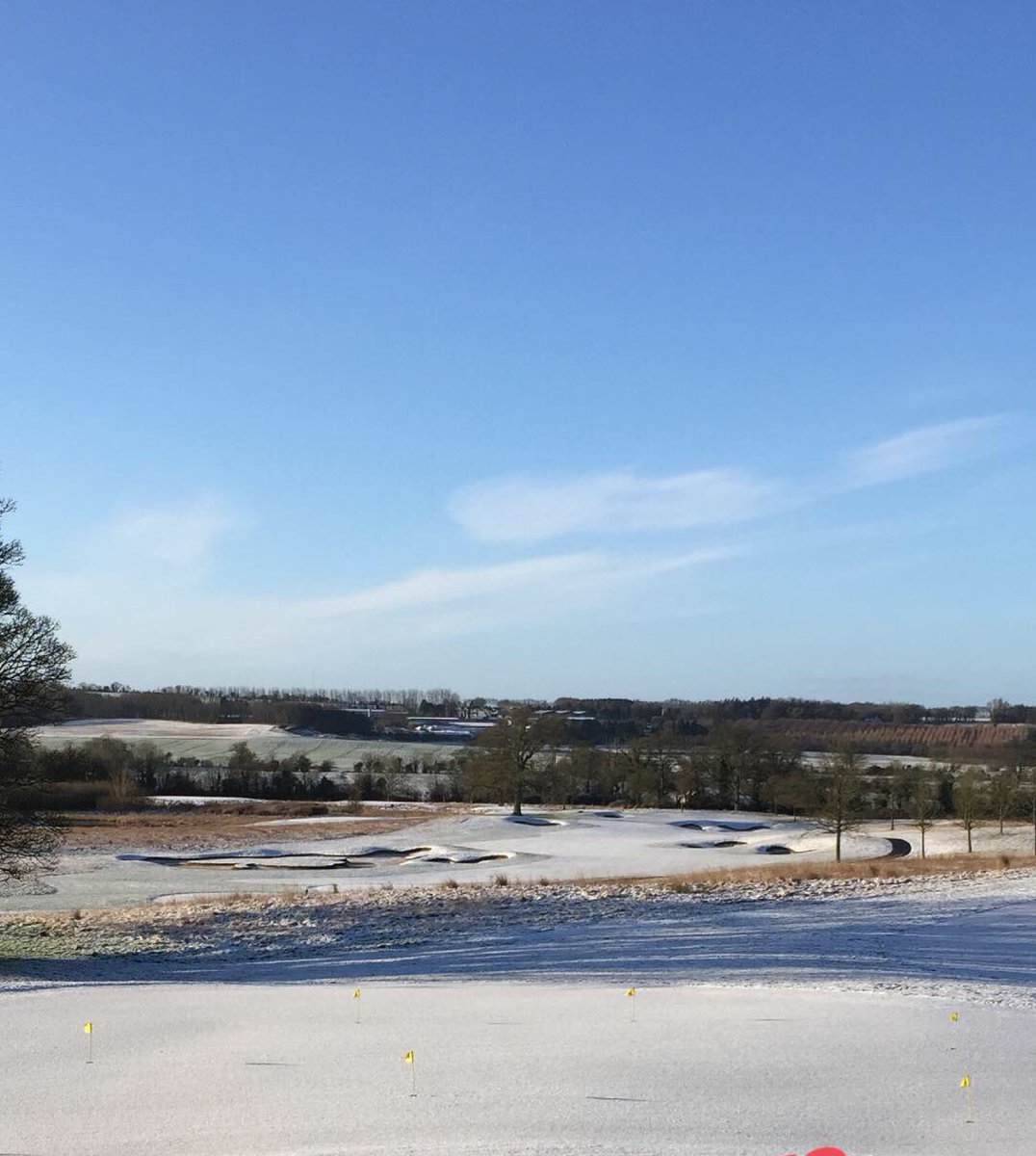 AndyGorman92's tweet photo. @GolfMonthly The first at Killeen Castle, Ireland. https://t.co/mmDHP5hGKW