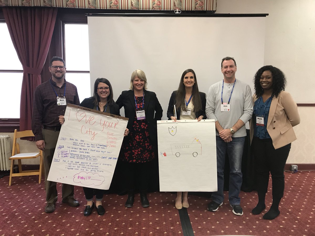 KDeckr's tweet photo. AWESOME session with @TransformGov and @nrc_inc on Getting Your Pilots License at #CCCMA18 @ColoCCMA https://t.co/GInyYE5dE9